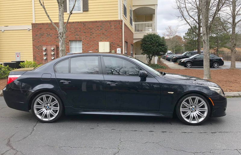 Illustration for article titled At $9,900, Could This 2008 BMW 550i Prove To Be Pretty Nifty?